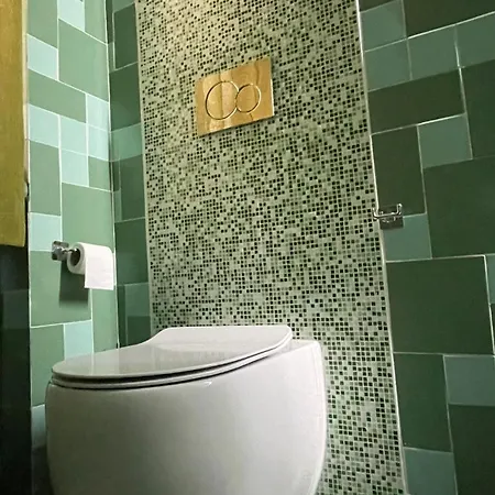 Con Piscina Villa